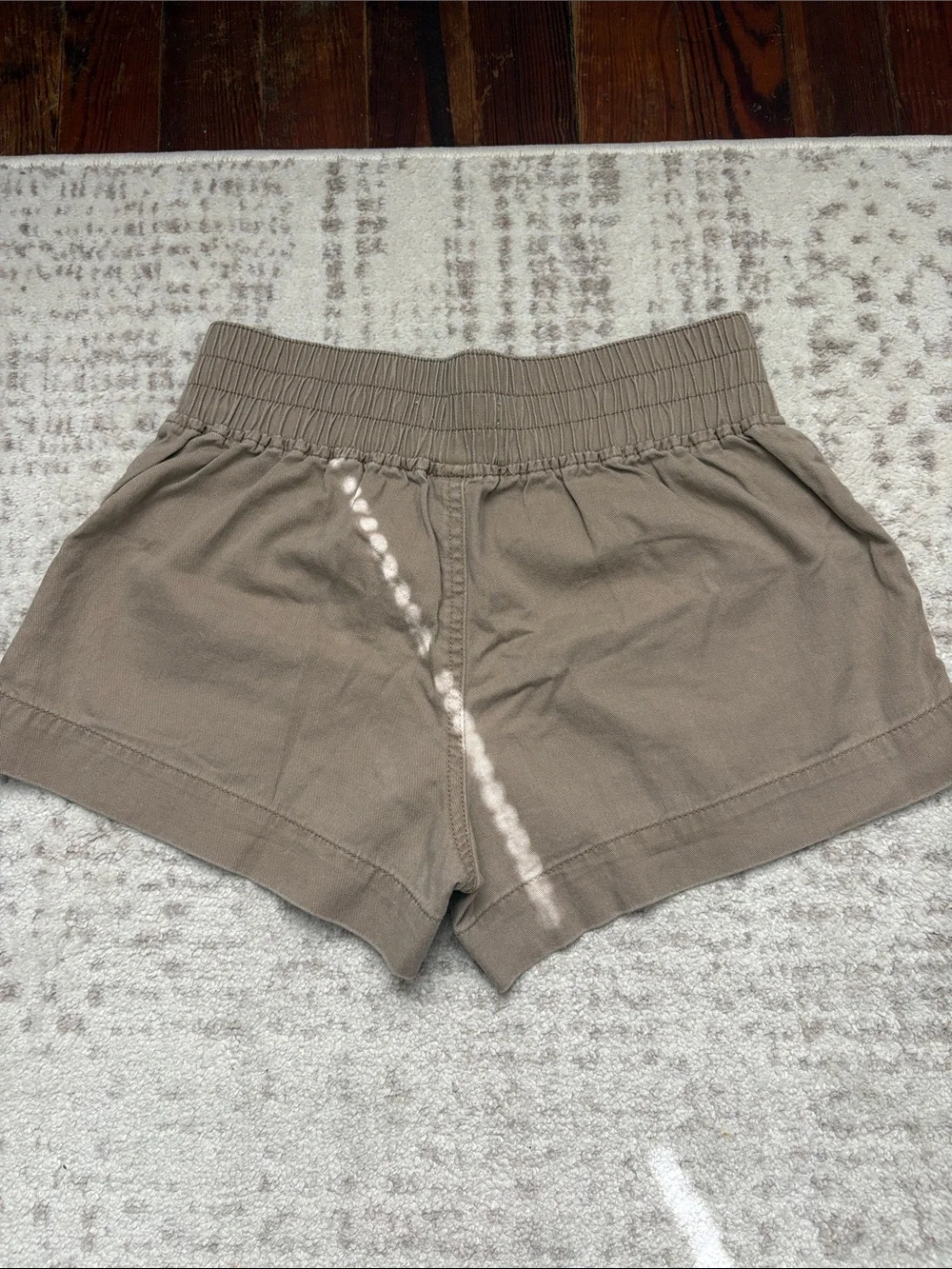 High-Rise Elastic Waist Cargo Shorts — Taupe